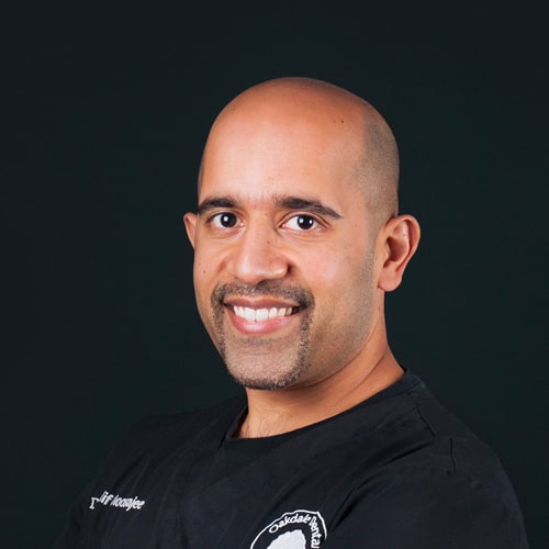Dr Alif Moosajee